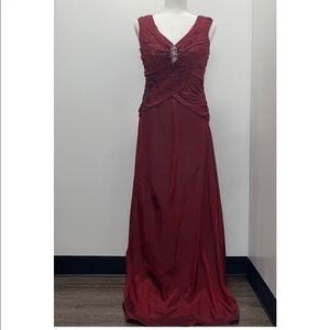 This is a brand new Formal Gown Dress